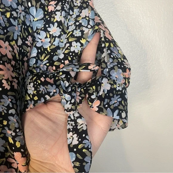 Floral Print Lauren Conrad Top - Picture 2 of 4